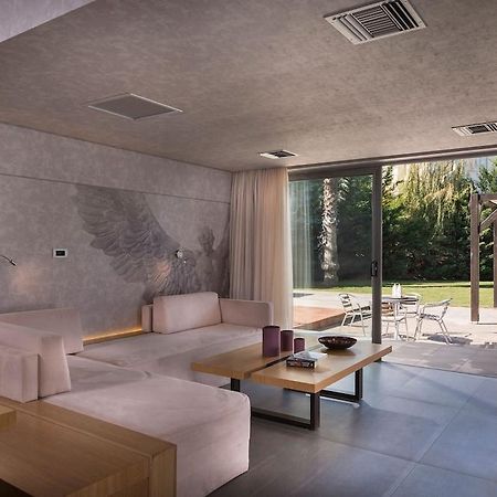 חאניה Ikaros Hotel מראה חיצוני תמונה